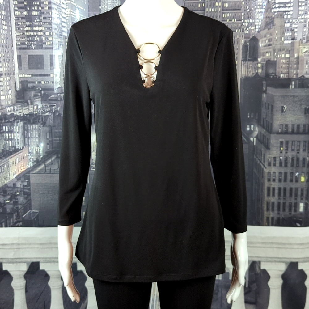 36. International Concepts sz M Jet Black Long Sleeve V-Neck Top - Metal Circles